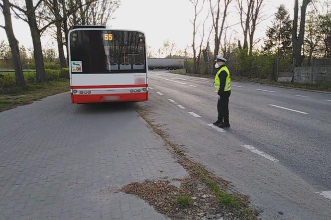 Awantura w autobusie! Pasażer nie miał maseczki! Konieczna była interwencja inspekcji