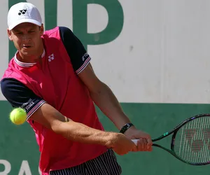 Hubert Hurkacz odpadł z Roland Garros po kolejnym pięciosetowym dreszczowcu! Kontuzja i dramat Polaka! Hurkacz - Varillas WYNIK RELACJA NA ŻYWO