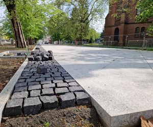 Tak teraz wygląda plac Wolności w Bydgoszczy. Powrót kwiaciarek ponownie opóźniony