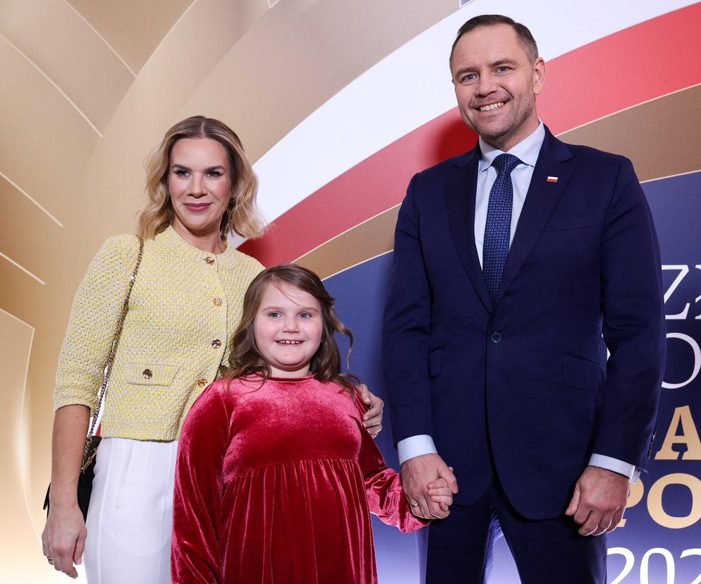 Karol Nawrocki z nagrodą. Na galę zabrał żonę i córeczkę