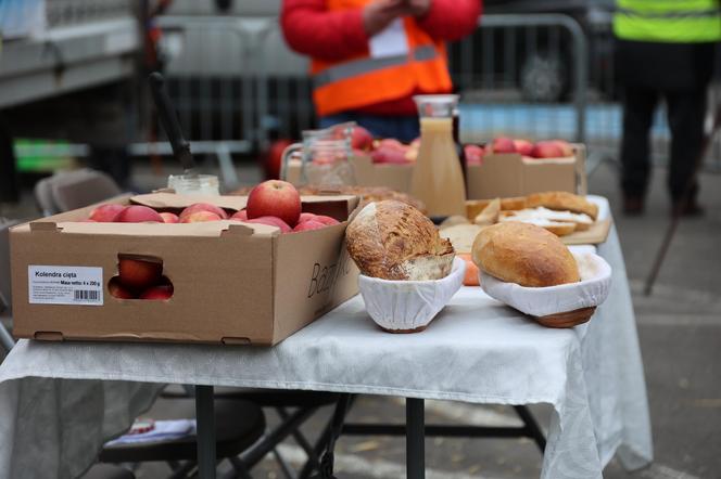 Protest rolników 20 marca przed Lubelskim Urzędem Wojewódzkim w Lublinie