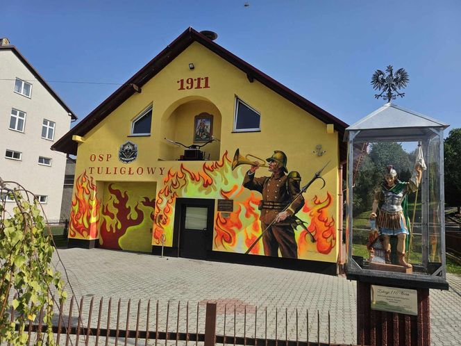 Niezwykły mural strażaków OSP w Tuligłowach