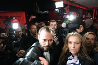 Awantura przed halą sportową w Końskich. Wezwano policję 