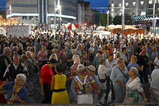 Gorące rytmy na zakończenie lata. Karnawałowy finał Roztańczonego Wyspiańskiego w Katowicach