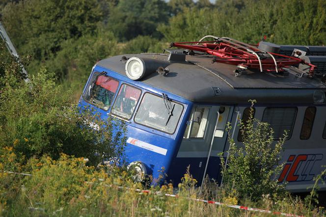 WYPADEK POCIĄGU Warszawa – Katowice w BABACH