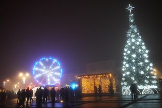 Silent disco i diabelski młyn w Rynku w Kielcach