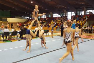 Piramidy, salta i machówki w Trapezie