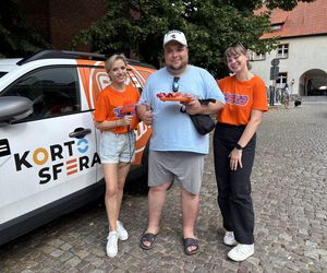 Tłumy przyjezdnych i uśmiechy na twarzach. Wakacyjny patrol Eska Summer City na olsztyńskiej Starówce