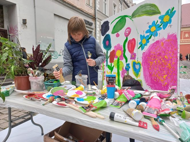 Trwa Noc Muzeów w Lesznie. Od wystawy o praniu i bieliźniarce, przez komiks po żużel