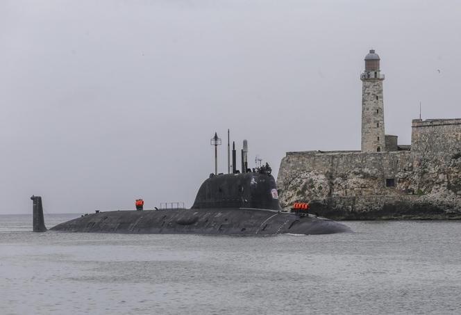 Fregata Admirał Gorszkow i okręt podwodny Kazań