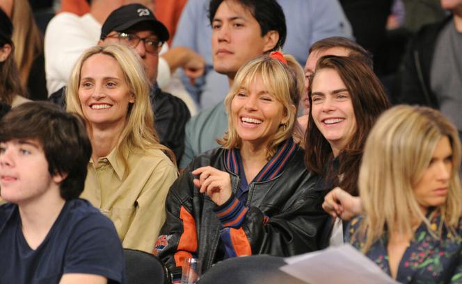 Cara Delevingne i Sienna Miller mają romans? Gorące pocałunki w jednym z klubów!