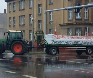 Setki traktorów na ulicach Leszna. Trwa ogólnopolski protest rolników