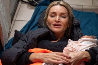 Na sygnale, odcinek 689: Dramatyczny poród Beaty na cmentarzu! Nie zdążą dojechać do szpitala – ZDJĘCIA