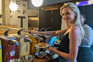 Przed bitwą o medale najadły się burgerów