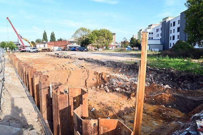 Będą nowe mieszkania w Bydgoszczy. Miejska spółka wbiła pierwszą łopatę