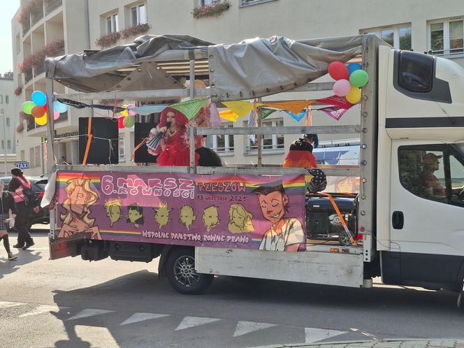 Marsz Równości przeszedł przez ulicami Rzeszowa. Była kontrmanifestacja