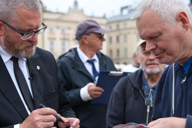 Tak wyglądała wizyta Grzegorza Brauna w Krakowie