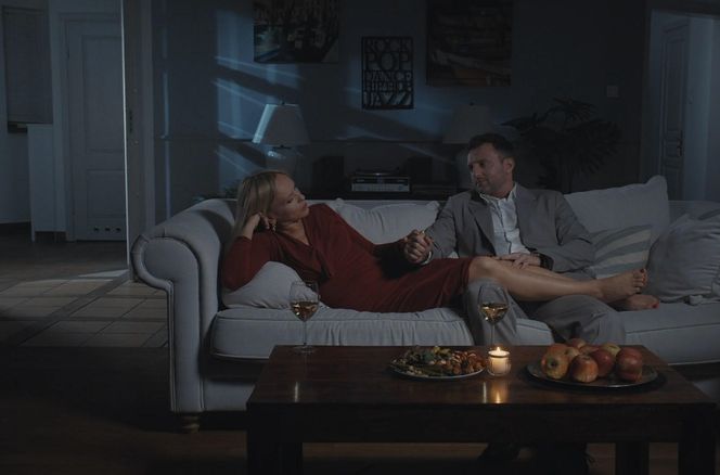 M jak miłość, odcinek 1876: Dorota (Iwona Rejzner), Bartek (Arkadiusz Smoleński)