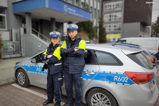 Policjanci z Jaworzna i Mysłowic eskortowali rodzącą kobietę do szpitala 
