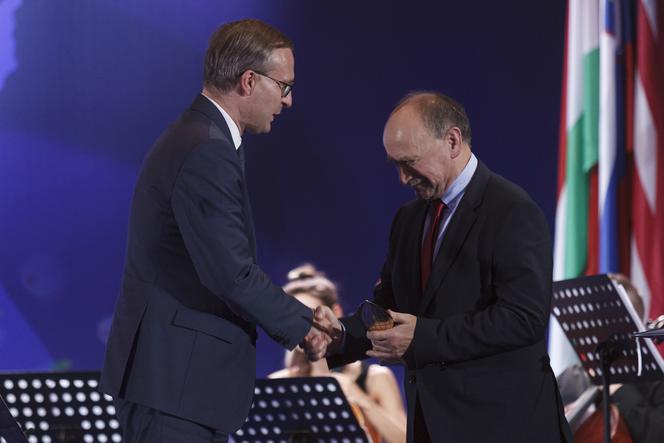 Nagroda dla Pawła Borysa na Forum w Karpaczu