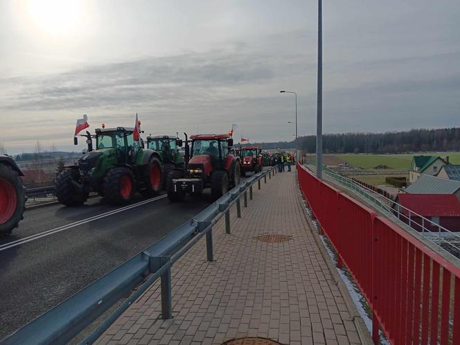 Protest rolników w Podlaskiem. Ciągniki blokują drogi w całym województwie! 