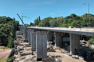 Wykonawca może już przystąpić do stawiania podpory południowego wiaduktu