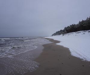Plaża w Dźwirzynie zachwyca zimową porą! 