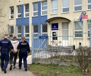 Toruń. Policja rozpracowała internetowego oszusta. Teraz grozi mu więzienie