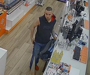 Zabrał z apteki nie swój portfel! Teraz szuka go bydgoska policja [ZDJĘCIA]