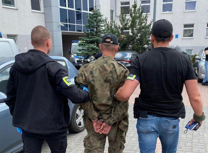 Atak na dworcu w Bydgoszczy. Łupem sprawców padły pieniądze i biżuteria