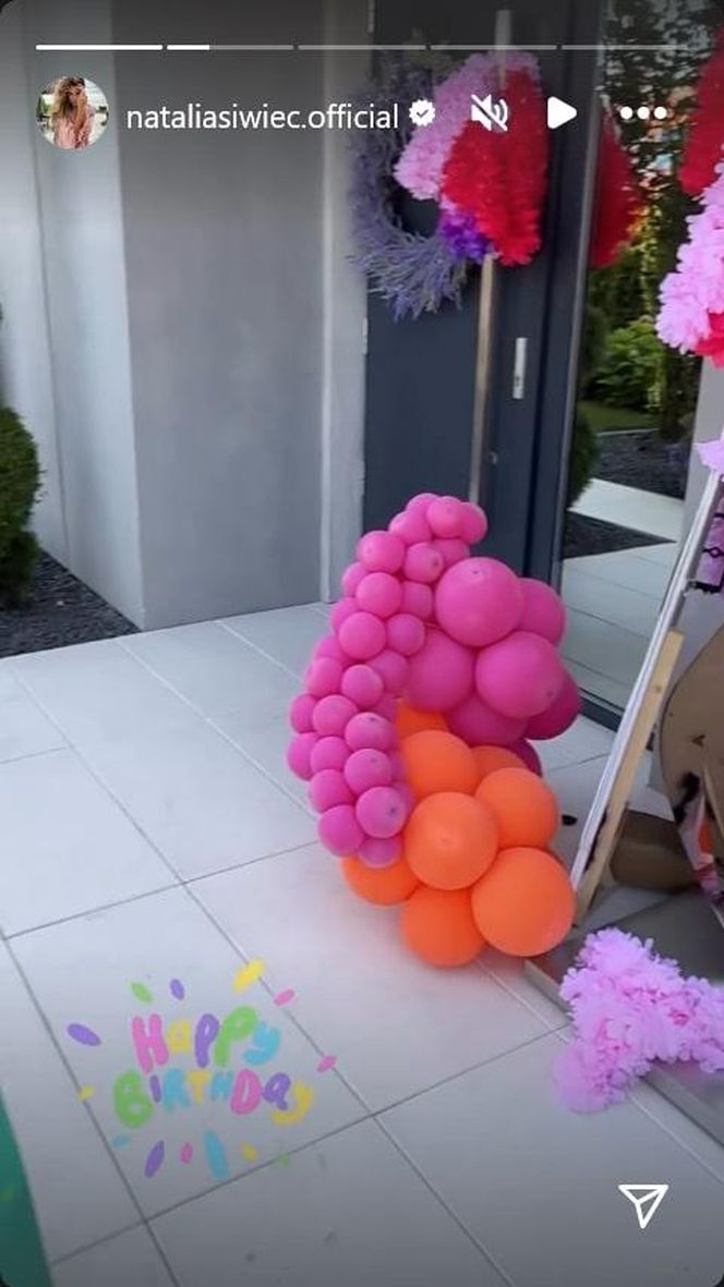 Andziaks w ciąży, a zrobiła córce urodziny jak z bajki! Charlie miała imprezę życia