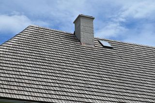 Ruiny domów i gospodarstw z czasem, bardzo powoli odzyskują dawny wygląd - ruinersi są wytrwali