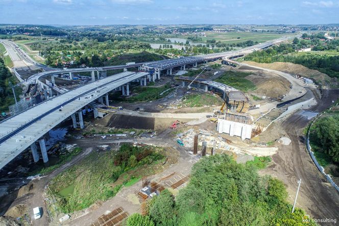 Węzeł Mistrzejowice - budowa. Zobacz jak powstaje jeden z najbardziej skomplikowanych obiektów na S7