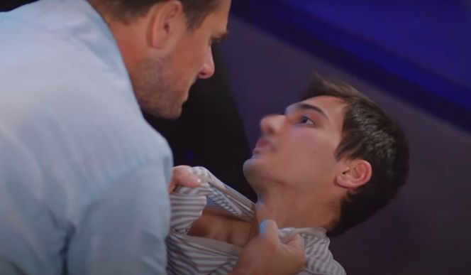 Alper sprzeda Silę do nielegalnego klubu! Odurzoną dziewczynę znajdzie Kuzey i dojdzie do awantury, a Sila... zniknie.