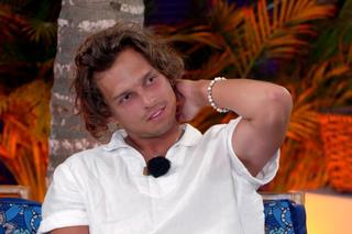 Hotel Paradise 7: Roch ujawnia szokujące wiadomości. Dostaje groźby śmierci