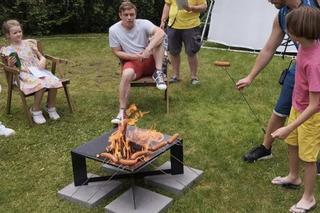 Barwy szczęścia po wakacjach 2023. Emil (Artem Malashchuk), Marysia (Nina Szumowska), Hubert (Marek Molak) na planie 