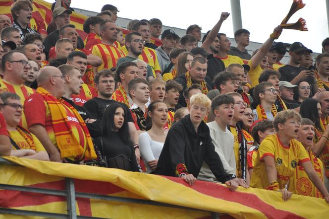 Korona Kielce - Ruch Chorzów. Zdjęcia kibiców na Suzuki Arenie