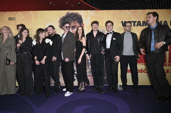 Premiera "LARP. Miłość, trolle i inne questy": Pawł Deląg z partnerką