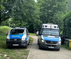 Dramatyczna akcja poszukiwawcza we Wrocławiu. Kobieta zaginęła przy stawach 
