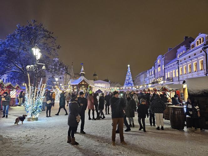 Jarmark Bożonarodzeniowy 2023 na rzeszowskim Rynku