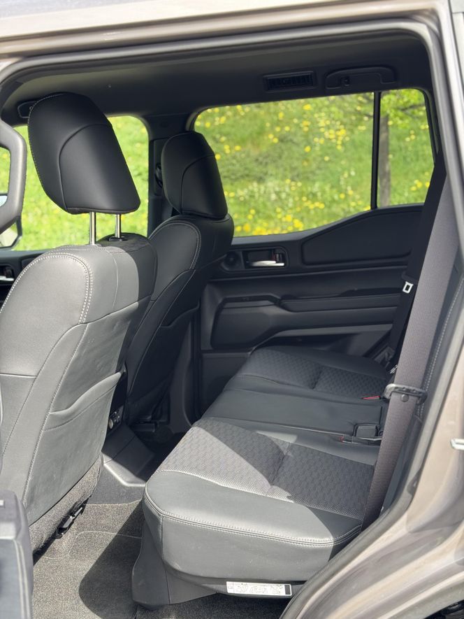 Land Cruiser 250