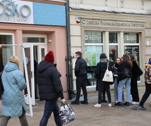 Kolejki po pączki w tłusty czwartek w Lublinie