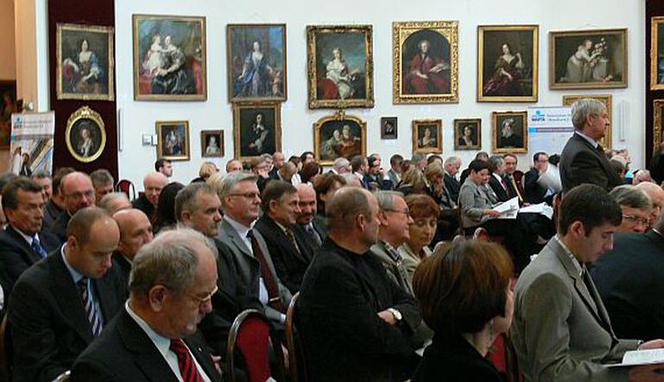 8 października 2008 roku, w Galerii Porczyńskich, obchodzono Dzień Budowlanych, rozstrzygnięto konkurs na Pracodawcę Roku 2007 i ogłoszono wyniki XXII edycji Certyfikatu Dewelopera.