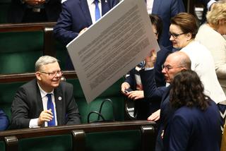 Okrutna karykatura Suskiego. Poseł obśmiał koleżankę z sejmu