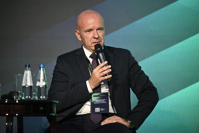 Komponent lotniczy i satelitarny w systemie bezpieczeństwa morskiego