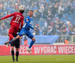 Ruch - Wisła: Zaorana murawa na Stadionie Śląskim