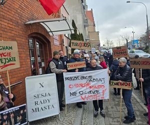 Mieszkańcy gminy Purda protestowali. Nie chcą poszerzania granic miasta