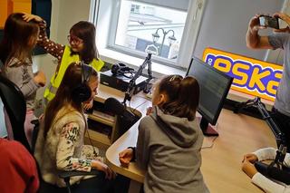 Dzieci ze Szkoły Podstawowej z Oddziałami Przedszkolnymi nr 31 w Białymstoku odwiedziły Radio Eska Białystok