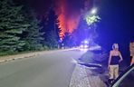 Groźny pożar na Dolnym Śląsku. Ogień strawił budynek i auta osobowe