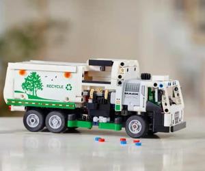 LEGO Technic Mack LR Electric Garbage Truck — 42167